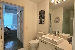 151 SE 1st St, Miami, FL 33131 - Photo 36