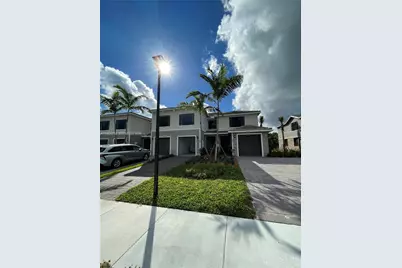 188 SE 5th Ct, Deerfield Beach, FL 33441 - Photo 2