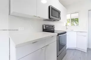 1812 NW 64th St, Miami, FL 33147 - Photo 36
