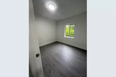 1812 NW 64th St, Miami, FL 33147 - Photo 8