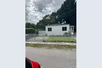 1812 NW 64th St, Miami, FL 33147 - Photo 30