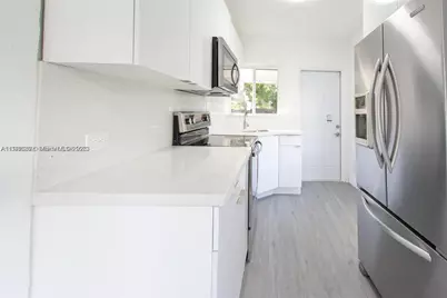 1812 NW 64th St, Miami, FL 33147 - Photo 20