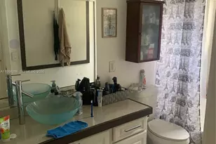 8215 Lake Dr, Doral, FL 33166 - Photo 8