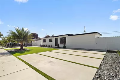 5420 NW 182nd St, Miami Gardens, FL 33055 - Photo 2