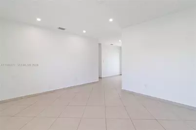 5420 NW 182nd St, Miami Gardens, FL 33055 - Photo 6