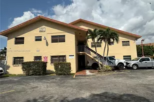 2295 W 53rd Pl, Hialeah, FL 33016 - Photo 2