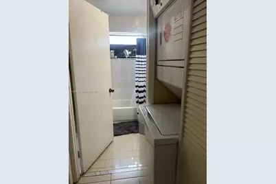 2295 W 53rd Pl #201, Hialeah, FL 33016 - Photo 10