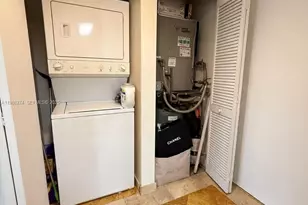 2475 Brickell Ave, Miami, FL 33129 - Photo 10