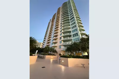 2475 Brickell Ave #2003, Miami, FL 33129 - Photo 14