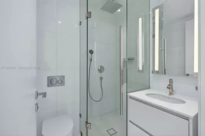 300 Biscayne Blvd Way #4901E, Miami, FL 33131 - Photo 24