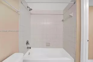 4195 N Haverhill Rd, West Palm Beach, FL 33417 - Photo 16