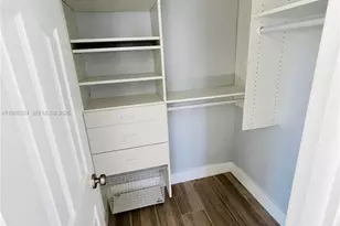 900 NE 18th Ave, Fort Lauderdale, FL 33304 - Photo 12