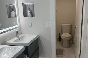436 Lakeview Dr, Weston, FL 33326 - Photo 8