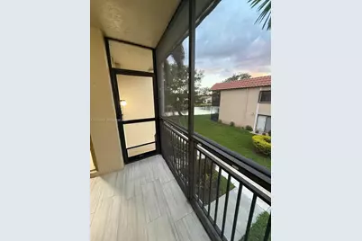 436 Lakeview Dr #205, Weston, FL 33326 - Photo 12