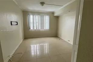 486 NW 165th St Rd, Miami, FL 33169 - Photo 12