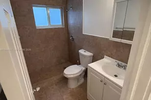 1781 NW 16th St, Miami, FL 33125 - Photo 8