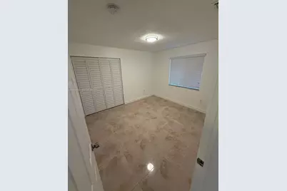 1781 NW 16th St, Miami, FL 33125 - Photo 10