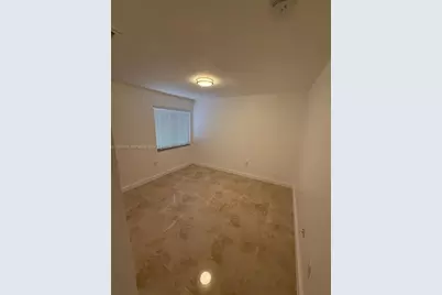 1781 NW 16th St, Miami, FL 33125 - Photo 12