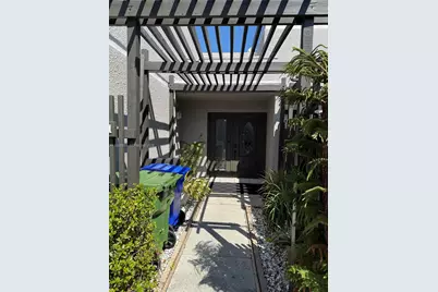 1461 NW 113th Ave, Pembroke Pines, FL 33026 - Photo 2
