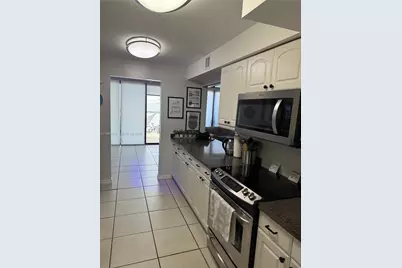 1461 NW 113th Ave, Pembroke Pines, FL 33026 - Photo 14