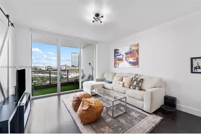 90 SW 3rd St #1406, Miami, FL 33130 - Photo 2