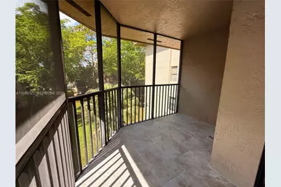 511 Ives Dairy Rd #301-6, Miami, FL 33179 - Photo 10