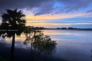 511 Ives Dairy Rd, Miami, FL 33179 - Photo 48