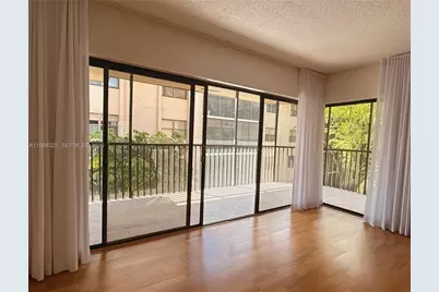 511 Ives Dairy Rd #301-6, Miami, FL 33179 - Photo 8