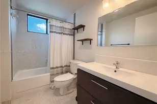 511 Ives Dairy Rd, Miami, FL 33179 - Photo 16