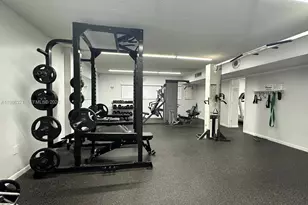 511 Ives Dairy Rd, Miami, FL 33179 - Photo 62