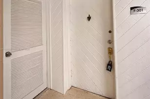 511 Ives Dairy Rd, Miami, FL 33179 - Photo 26