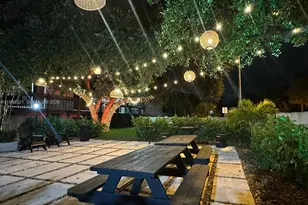 511 Ives Dairy Rd, Miami, FL 33179 - Photo 56