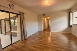 511 Ives Dairy Rd, Miami, FL 33179 - Photo 22