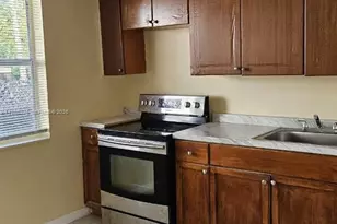 573 NW 113th St, Miami Shores, FL 33168 - Photo 4