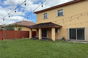 20336 SW 87th Pl, Cutler Bay, FL 33189 - Photo 2