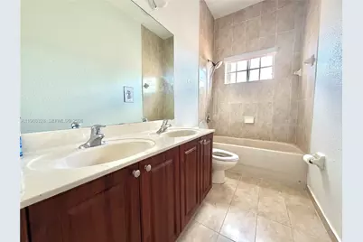 20336 SW 87th Pl, Cutler Bay, FL 33189 - Photo 16