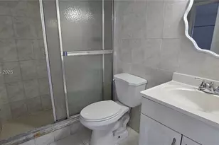 4805 NW 7th St, Miami, FL 33126 - Photo 16