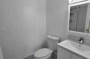 4805 NW 7th St, Miami, FL 33126 - Photo 26