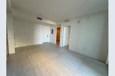 77 SE 5 St #2015, Miami, FL 33131 - Photo 6