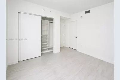 77 SE 5 St #2015, Miami, FL 33131 - Photo 14