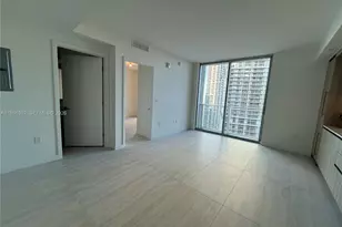 77 SE 5th St, Miami, FL 33131 - Photo 20