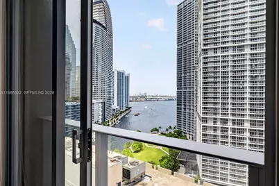 77 SE 5 St #2015, Miami, FL 33131 - Photo 12