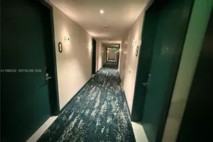 77 SE 5 St, Miami, FL 33131 - Photo 58