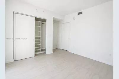 77 SE 5 St #2015, Miami, FL 33131 - Photo 18