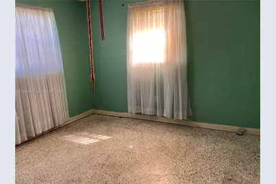 9950 SW 35th Ter, Miami, FL 33165 - Photo 32