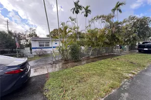 9950 SW 35th Terrace, Miami, FL 33165 - Photo 4