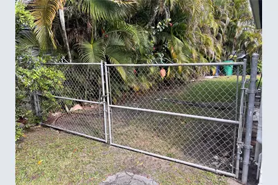 9950 SW 35th Ter, Miami, FL 33165 - Photo 10