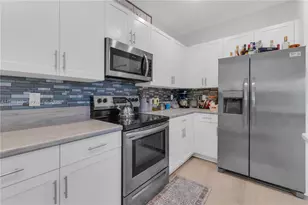 21068 NE 8th Ave, Miami, FL 33179 - Photo 8