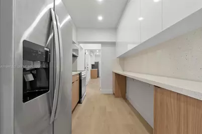 1060 NW 35th Ct #1060, Miami, FL 33125 - Photo 2