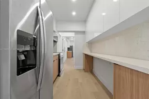 1060 NW 35th Ct, Miami, FL 33125 - Photo 2